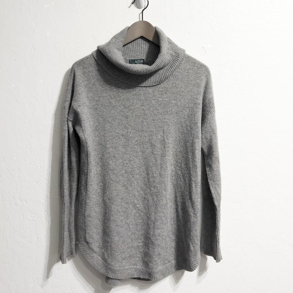 Griffen Cashmere Sweater Small Turtleneck Curve Hem Grey Knit Classic Cozy